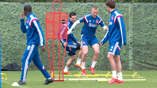 上取得佳绩 上取得佳绩